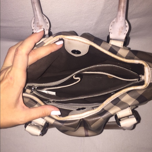 Authentic Burberry Grey Check Shoulder Bag - Picture 3 of 4